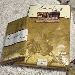 Vintage Autumn Scroll Damask Tablecloth & 4 Napkins 60" X 104" Fall Thanksgiving