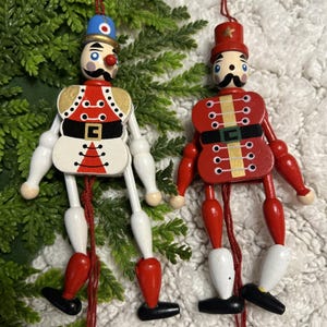 Lot de 2 casse-noisettes vintage, figurines de soldats, à tirer sur une ficelle, pour Noël