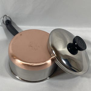 Casserole vintage Revere Ware 1 Qt à fond en cuivre avec couvercle Clinton 90 j en acier inoxydable Revereware