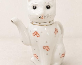 Vintage White Ceramic Lucky Cat Teapot