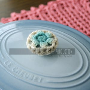Ombré Decorative Crochet Pot Knob Cover [Set of 2] with Wool Yarn, Hand dyed Pot Knob Cover, Kitchen Decorative, Dutch Oven Accessory