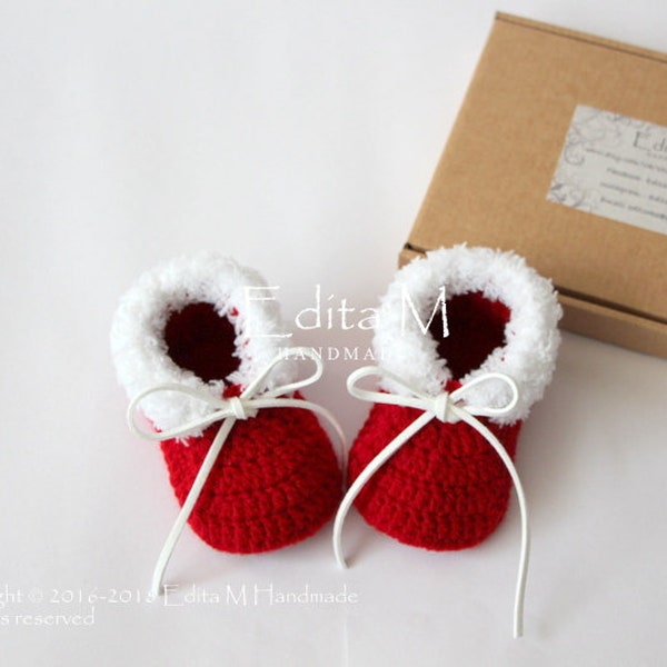 Unisex baby booties, Christmas baby shoes, crochet fur shoes, knitted Santa boots, newborn, baby shower gift, first Christmas, announcement