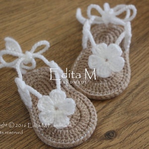 Crochet baby sandals, tie up gladiator sandals, baby booties, shoes, baby slippers, flower sandals, 0-3, 3-6, 6-9 ,baby shower, announcement