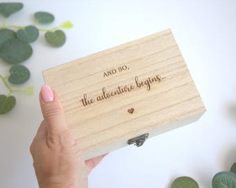 Schwangerschaftsankündigung, gehäkelte Babyschühchen, Ultraschallbild, Erinnerungsbox aus Holz, Erinnerung, Verlust, Fehlgeburt, Testandenken, Babyschühchen