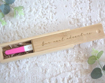 Schwangerschaftsbox mit Gravur, personalisierte Schwangerschaftstestbox, personalisierte Ultraschallbildbox, Erinnerungsbox aus Holz, Baby