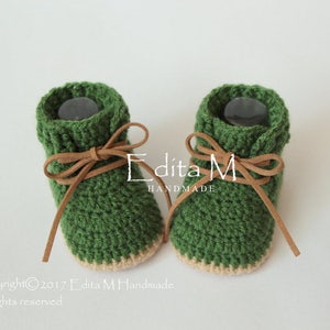 Crochet baby booties, unisex baby booties, baby boots, baby trainers, sneakers, baby shoes, 0-3, 3-6, 6-9 months, gift for baby,announcement