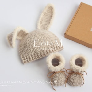 Unisex crochet baby booties, bunny hat, fur shoes, bunny outfit, boots, beanie, set, newborn, baby shower, Easter gift, announcement