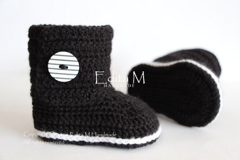 Crochet baby booties gift for baby striped unisex baby booties baby boots 0-3 black 3-6 6-9 months baby shoes buttons baby shower