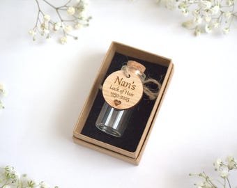 Personalisiertes Andenken Glas, Flasche, Haarlocke, Gedenkstätte, individuelles Holzschild, Andenken Flasche, Box, Verlust, Asche Andenken, Geschenk