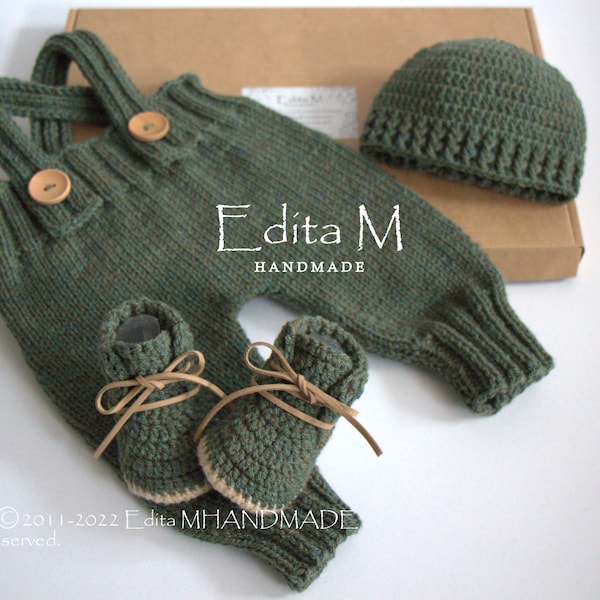 Knitted baby pants, trousers, overalls, unisex baby booties, newborn shoes, sneakers, hat, beanie, baby boy set, neutral gender, green