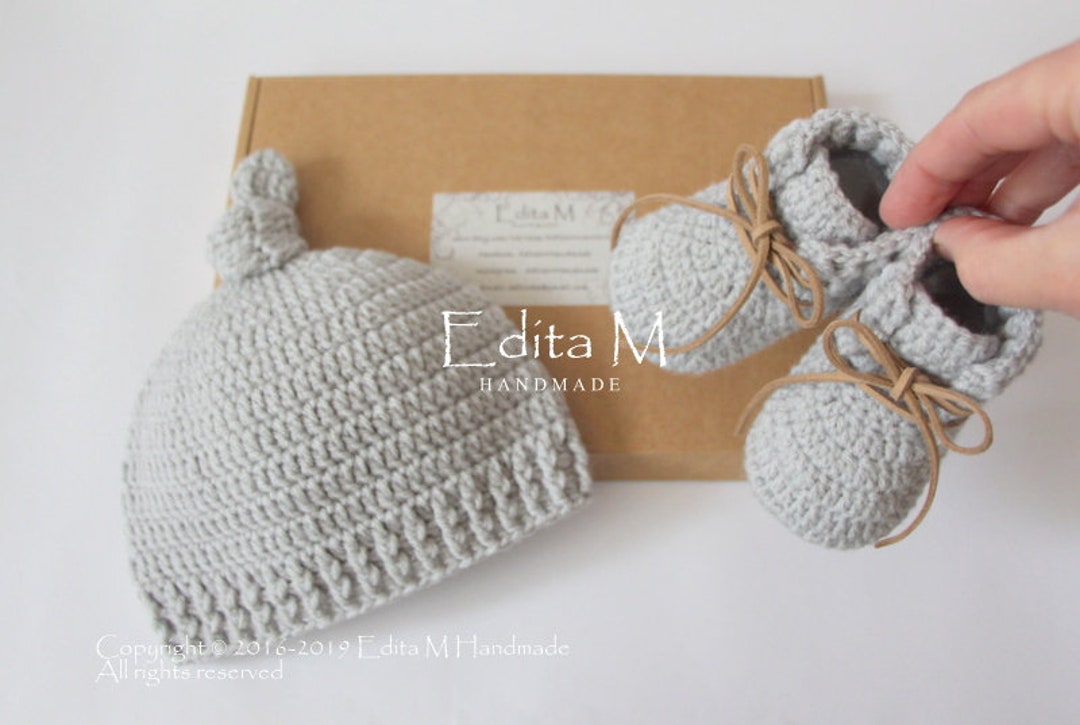 Carter's 2pk Baby Neutral Ivory Duckie Crochet Booties and Hat (0-3M) main image 1