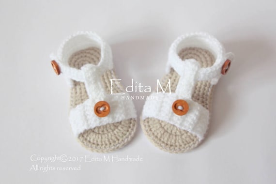 Handmade Crocheted//Knitted Boy//Girls Cuffed Booties Light Denim Blue 0-3 Months