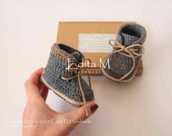 Crochet baby booties, baby shoes, newborn boots, baby boy sneakers, unisex baby shoes, gift for baby boy, announcement, pregnancy reveal