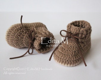 Crochet baby booties, unisex baby shoes, knitted baby boots, baby sneakers, gift for baby, baby shower, 0-3, 3-6, 6-9 months, announcement