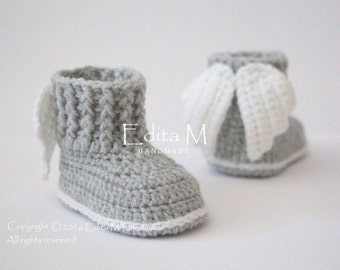 Crochet baby booties, baby shoes, boots, newborn, wings, shoes with wings, angel, white, grey, gray, idea, baby shower gift