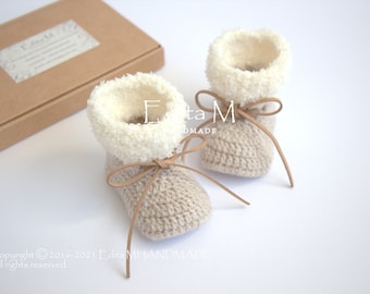 Crochet baby booties, unisex baby shoes, beige, ecru, baby boots, baby shower, gift for new mom, 0-3, 3-6, 6-9 months, announcement