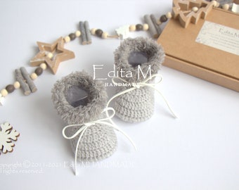 Virkade babytossor, unisex babyskor, grå stövlar, babystövlar, babyshower, present till nybliven mamma, 0-3, 3-6, 6-9 månader, tillkännagivande