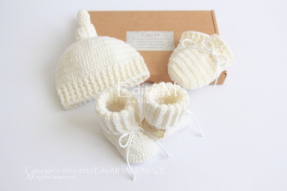merino wool silk Crochet baby set hat newborn booties unisex newborn set cashmere baby shoes baby shower gift gift for new mom