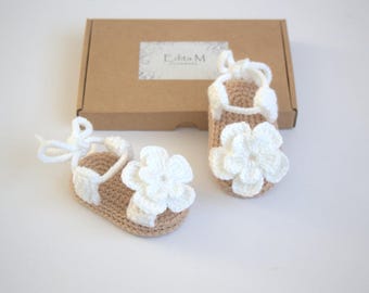Gehäkelte Babysandalen mit EVA-Schaumstoff Sohleneinsätzen, Baby-Hausschuhe für Mädchen, Baby-Dusche-Geschenk, Babyschuhe, Blume ,0-3, 3-6, 6-9 Monate