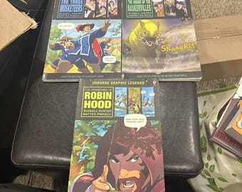 3 grafische klassiekers van Usborne Three Musketeers, Robin Hood, Hound Of Baskerville