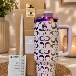 Specialtillverkad Coach Stanley Cup, lasergraverad rostfri stålgåva 40oz Tumbler present unik Lila