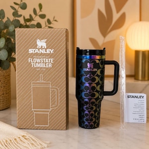 Specialtillverkad Coach Stanley Cup, lasergraverad rostfri stålgåva 40oz Tumbler present unik black hologram