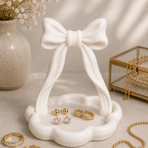 Smyckeshållare med rosett | 3D-tryckt smyckeorganisatör | Ring- och örhängesställ | Söt sminkbordsinredning | Present till henne | Coquette-rumsinredning