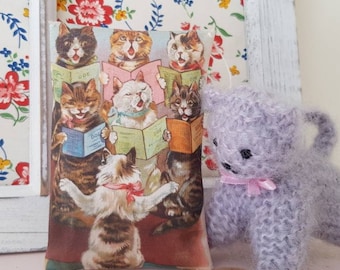Lavender Bag for Cat Lovers,  Cat Illustration Fabric Gift Decoration