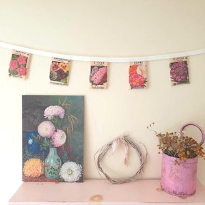 Guirlande florale faite main en tissu, guirlande de graines vintage en paquet, cadeau de jardin Cottagecore, décoration de maison d'été et de serre