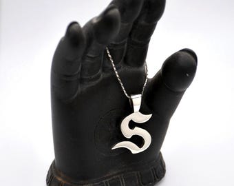 The S Pendant