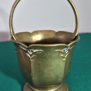 plantador vintage de latão maciço Jardiniere/cachepot design Art Nouveau