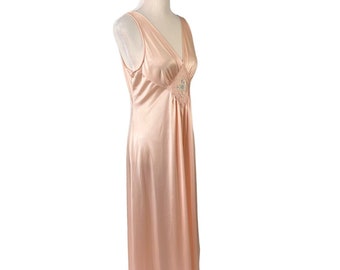 Vanity Fair Size 34 Pink Nightgown Vintage 1980s Long Made in USA