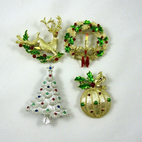 Christmas Holiday Pins Brooch 4 Vintage Gerrys Tr… - image 1