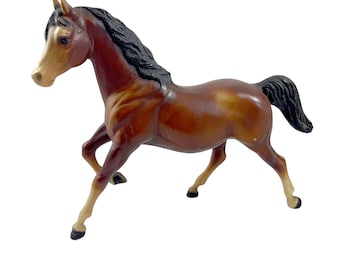 Breyer Traditional Horse Running Mare Sugar Bay #124 Vintage 1960s No USA Mark