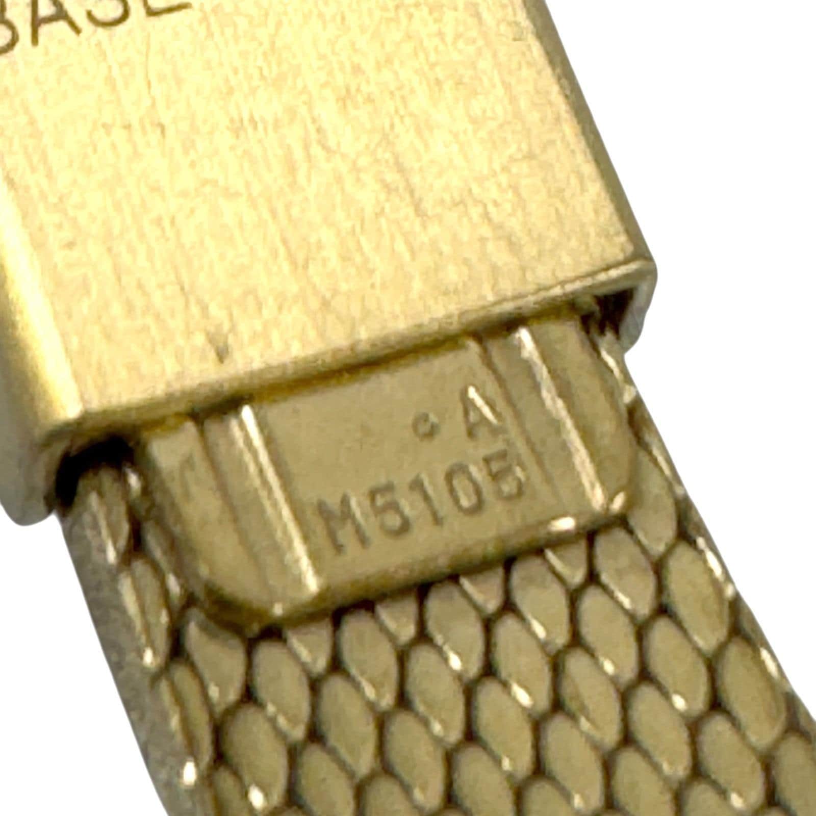 Lassale Womens Quartz Watch 2E20 681H Gold Tone Diamond Thin 
