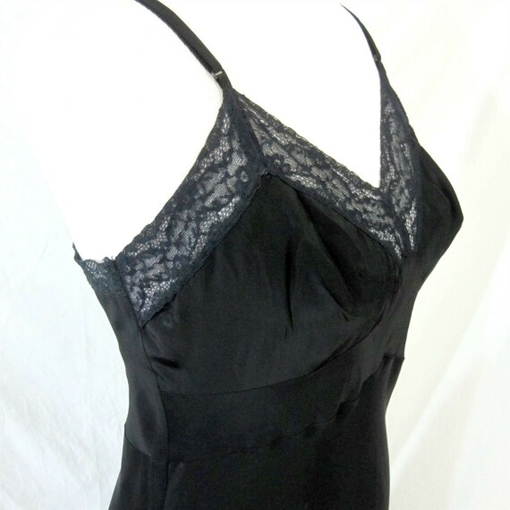 Textron Black Full Slip Size 16 Miss Vintage 1940s