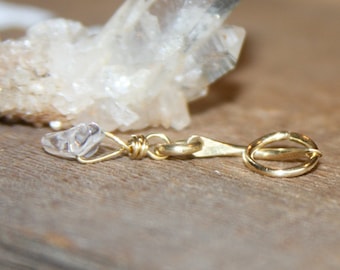 Delicado piercing para el ombligo con cristal de cuarzo: chapado en oro de 14k.