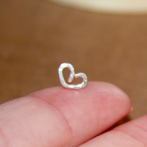 Tiny Heart Nose Ring Stud, Tiny Silver Heart Nose Ring, Tragus/Cartilage Earring, Tiny Gold Nose Ring, Heart Nose Ring, Nose Ring, Piercing