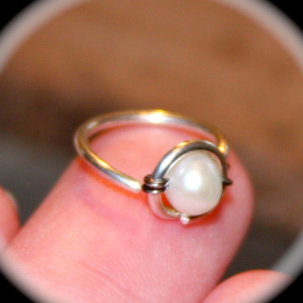 Freshwater Pearl Belly Button Ring, Belly Button Jewelry, 18  or 16 gauge Belly Button Hoop/Cartilage Earring, Stone Ring