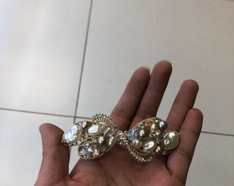 Pasador de pelo de lujo con perlas y diamantes de imitación, pinza para el pelo de cristal vintage, elegante accesorio para el cabello dorado, pinza para el cabello de novia,
