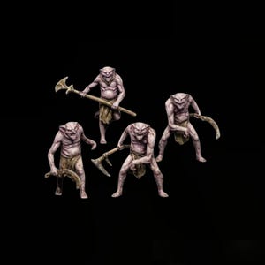 Pode incluir: Quatro figuras em miniatura de criaturas pálidas semelhantes a goblins com orelhas pontiagudas e dentes afiados. Cada figura usa uma tanga bege esfarrapada e segura uma arma primitiva, incluindo um machado e lâminas curvas, em pose dinâmica.