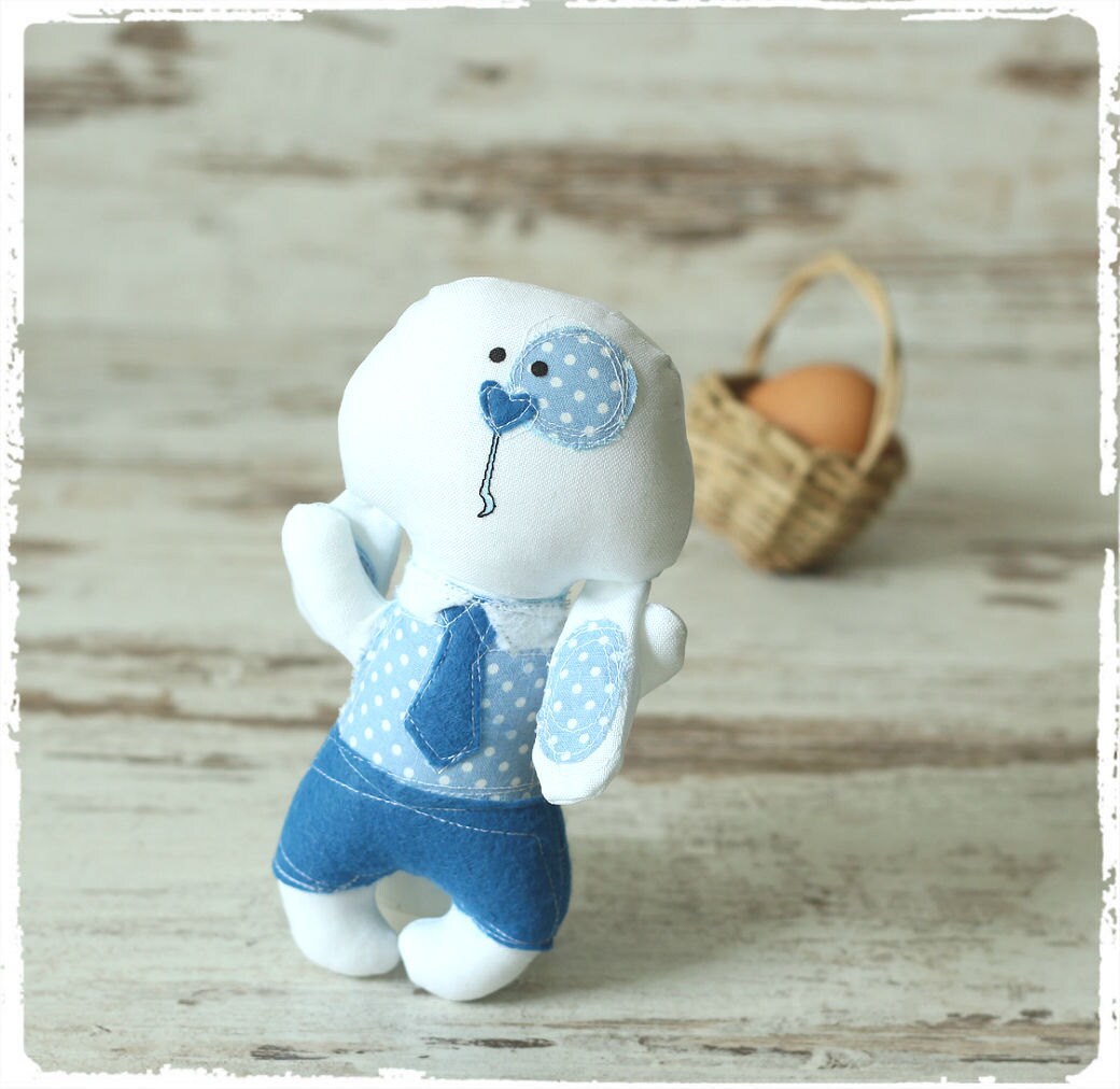 Easter Bunny Sewing Pattern and Tutorial Bunny Rabbit Soft Toy Bunny ...