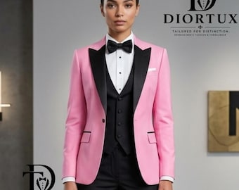 Damen-Dreiteiler in Rosa und Schwarz – Eleganter Smoking mit tailliertem Satinblazer, spitzem Revers und passender Hose für die Hochzeit