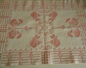 doll bed coverlet, blanket pink white Sunbonnet Sue