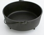 Antique LODGE No.12 Huge Professional Cook Dutch Oven 12 3 8 quot w Legs CHUCK-WAGON Cast Iron Pan Professionally Cleaned Organically Seasoned