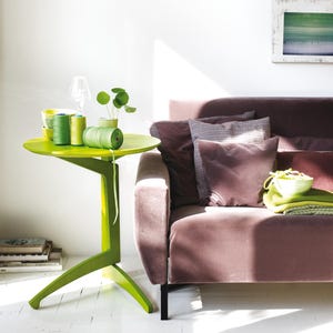 Mesa plegable de abedul para portátil, ideal para usar en sofás cama: mesa portátil que ahorra espacio, disponible en tres alturas, fabricada en Italia.