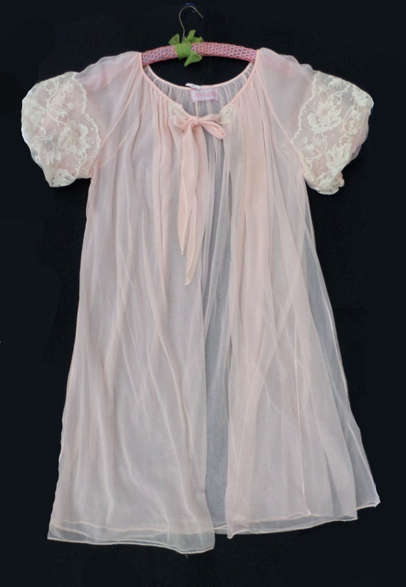 Vintage Sheer Avian Penoir  Robe S/M