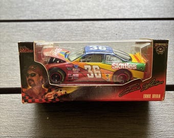 Racing Champions NASCAR 1/64, modelo a escala 1/64, Pontiac #36 Skittles Ernie Irvan, 1998, nuevo en caja.