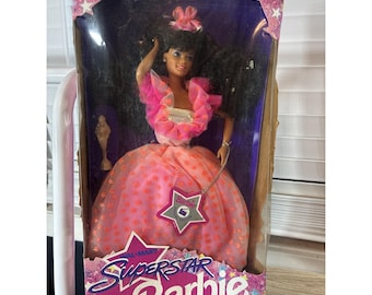 NRFB 1993 Mattel Walmart Exclusive Superstar Barbie-Puppe #10711 NIB
