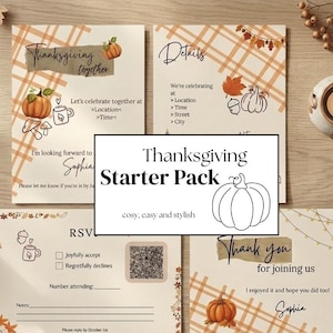 Könnte beinhalten: Ein Thanksgiving Starter Pack Kartenset mit cremefarbenem Hintergrund, orangefarbenen Karomustern, Kürbisillustrationen und Herbstblättern. Die Karten enthalten Texte wie Thanksgiving together, Details, RSVP und Thank you for joining us.
